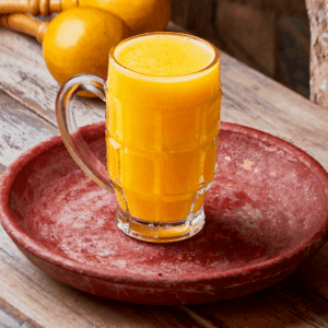 Jugo natural en agua